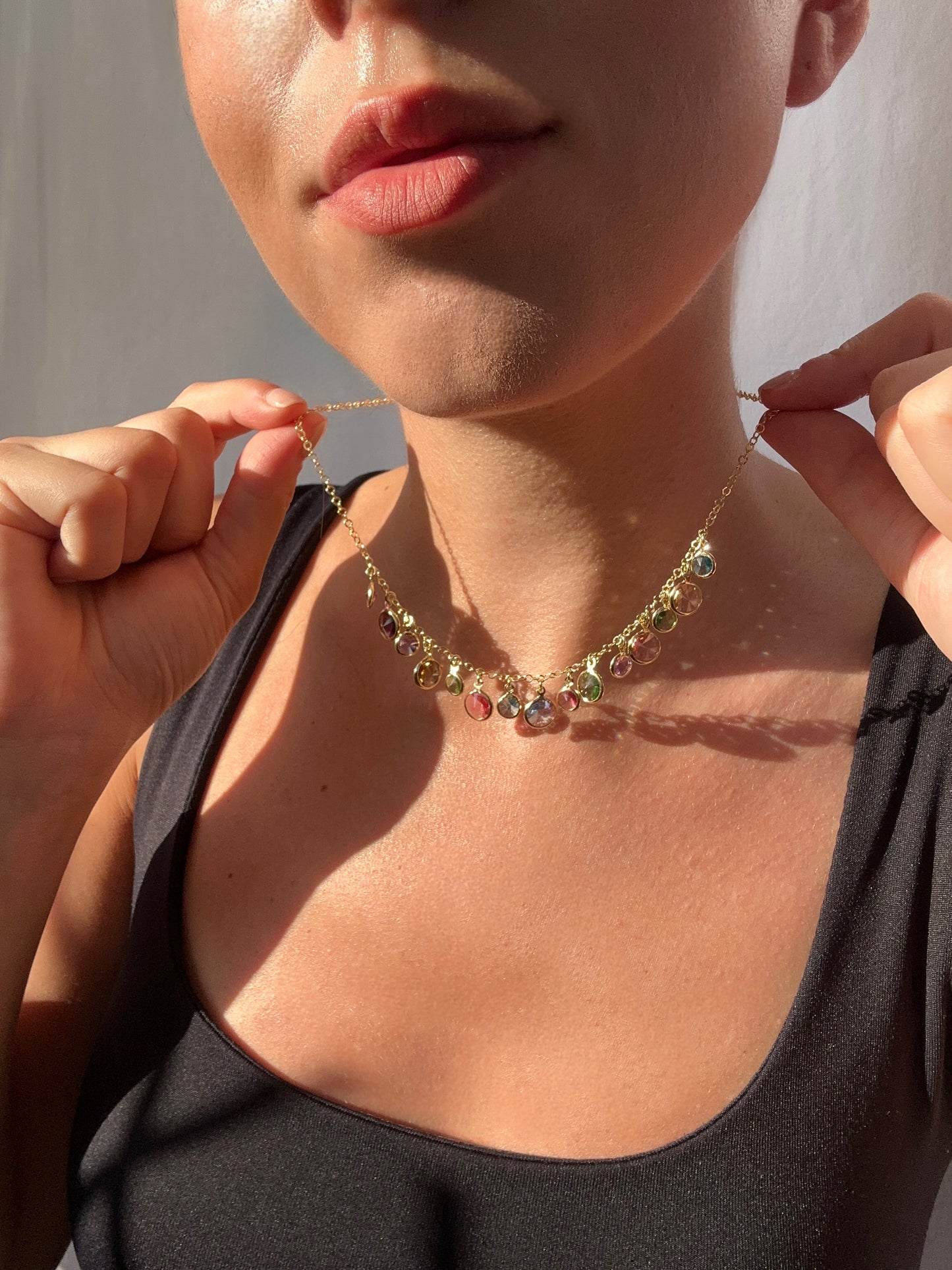 Collana artigianale in argento placcato oro rosa con pietre colorate