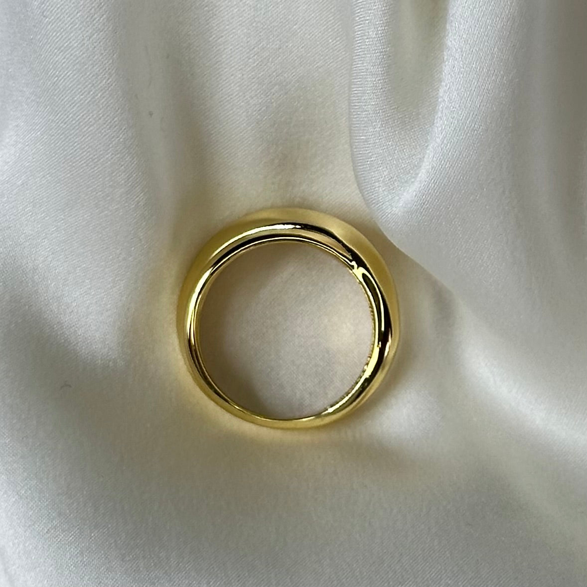 Anello artigianale in argento galvanizzato oro intrecciato