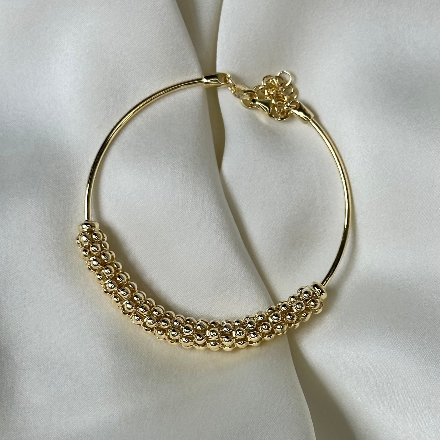 Bracciale rigido sottile con gioiello centrale in filigrana sarda
