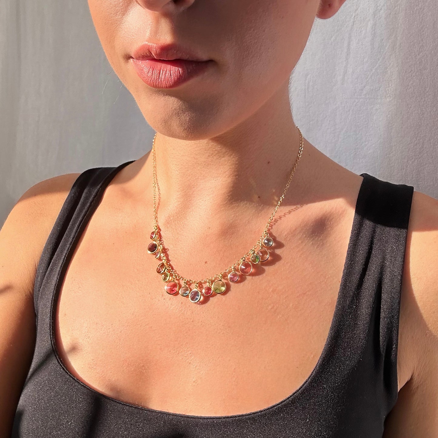 Collana artigianale in argento placcato oro rosa con pietre colorate