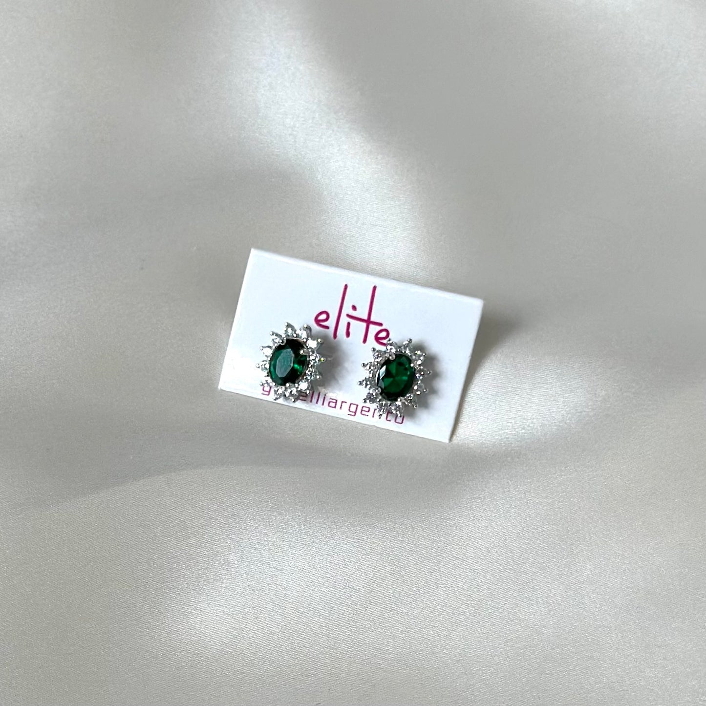 Orecchini artigianali in argento con rubino verde smeraldo e zirconi