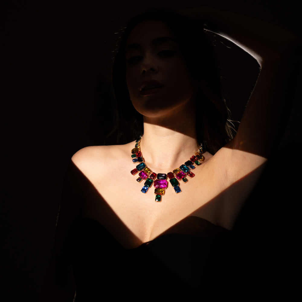 Collana girocollo con pietre incastonate colorate - Angela Davis